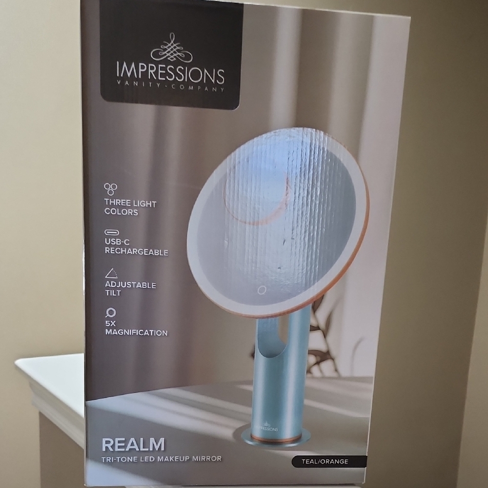 Impressions Vanity Tri-Tone Led Makeup Mirror